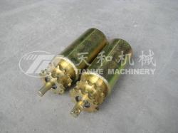 雙鏈車制(zhi)輥筒（鍍彩鋅(xin)）